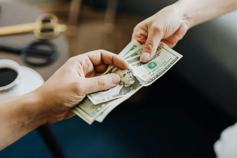How ATMs Can Encourage More Impulse Purchases in Mississippi Small Businesses